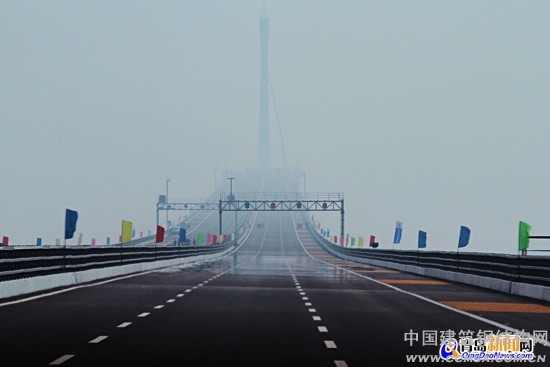 青岛胶州湾大桥（青岛新闻网记者 周琦 摄）