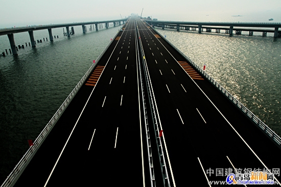 青岛胶州湾大桥（青岛新闻网记者 周琦 摄）
