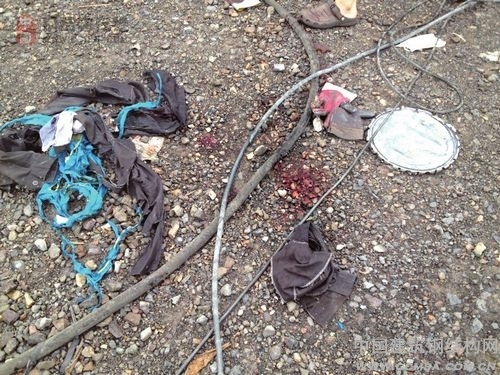 钢构厂突发爆炸 两作业工人一死一伤